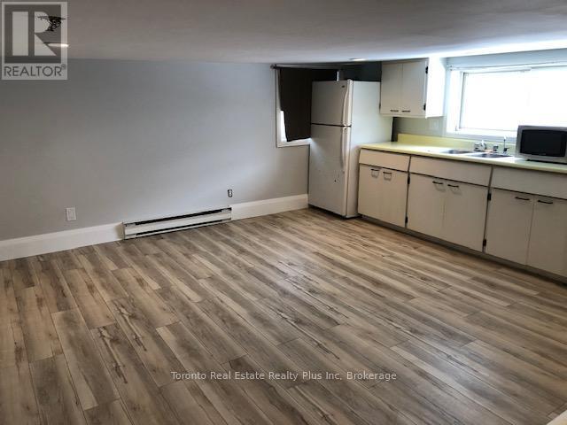 Photo - 16 Huron Rd Unité 3