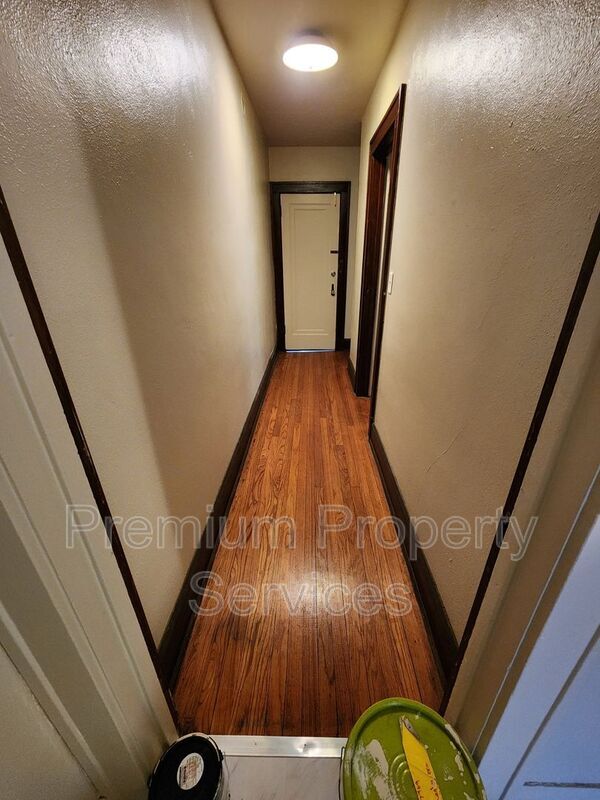 Photo - 2219 11th St