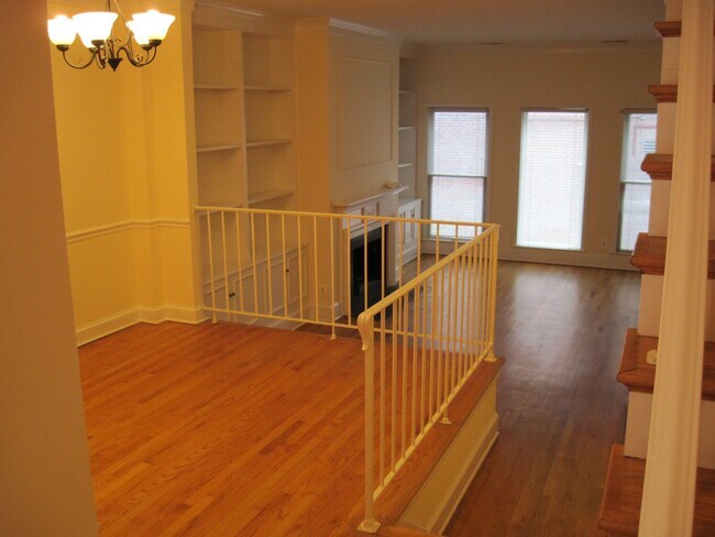 Photo - 2308 L St NW