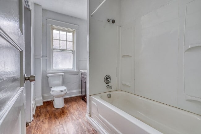 Photo - 339 Emerald St
