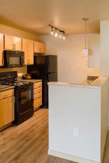 Photo - Monroe Street Apartments