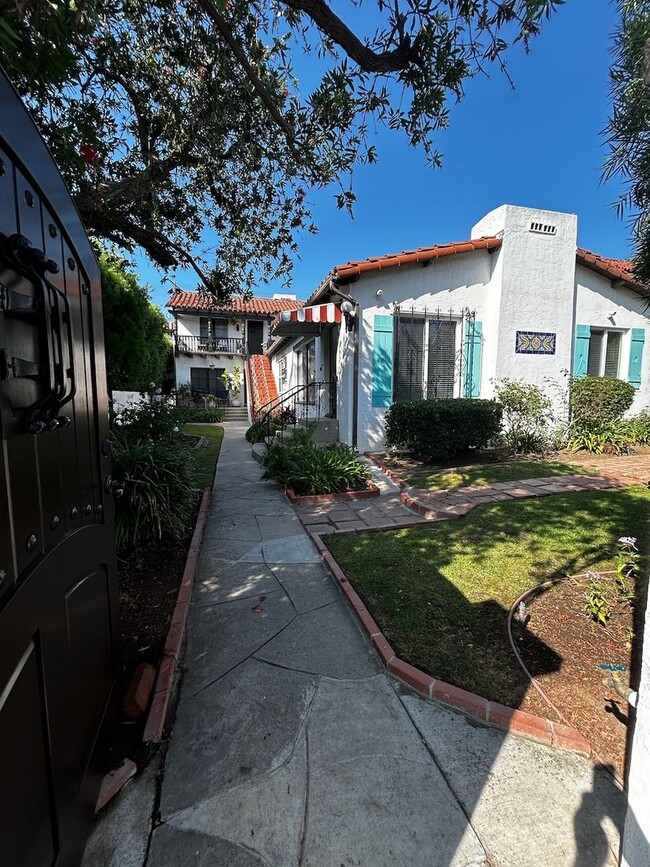Building Photo - 257 Granada Ave Unit 257 N. Granada Avenue -  A Rental