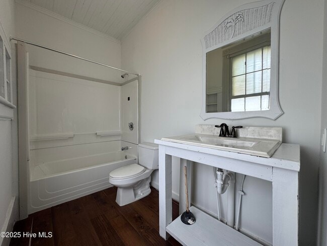 Photo - 412 N 5th Ave