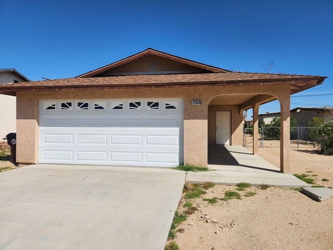 Building Photo - Beautiful 2 Bedroom Home