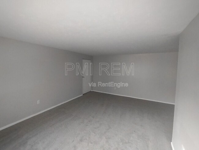 Photo - 14409 Triskett Rd Unit 301Y