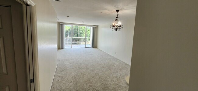 Photo - 14831 Park Lake Dr Unit 207