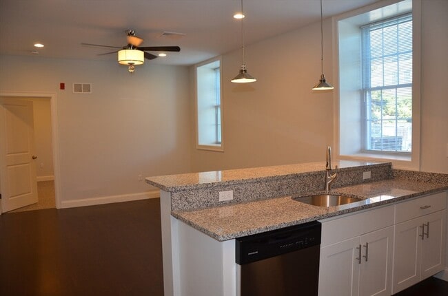 Photo - 6 Admirals Wy Unit 1