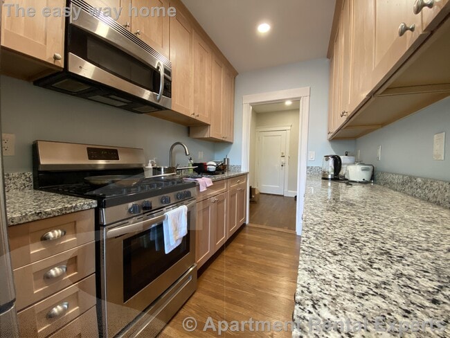 Photo - 1699 Cambridge St Unidad #12A