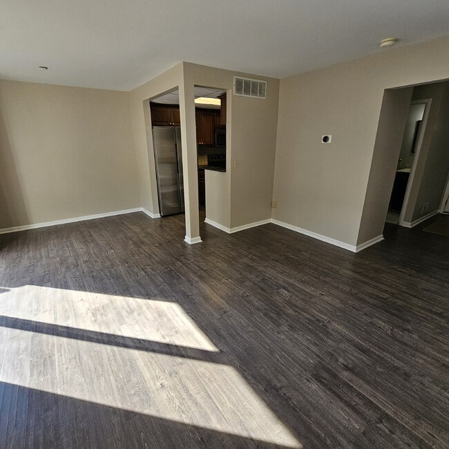 Photo - Spacious End Unit 2 Bedroom Condo with 2.5...