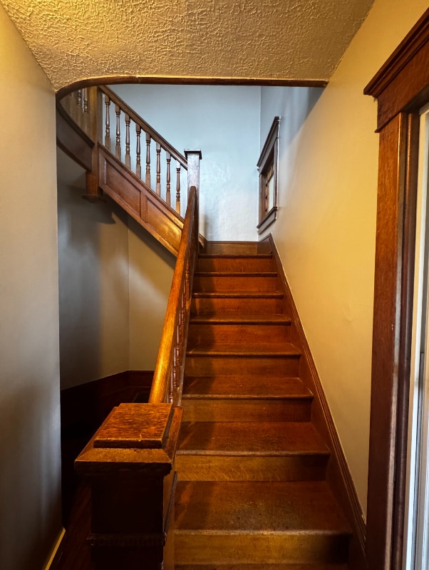 Photo - 311-1/2 S Main St Unit Upstairs