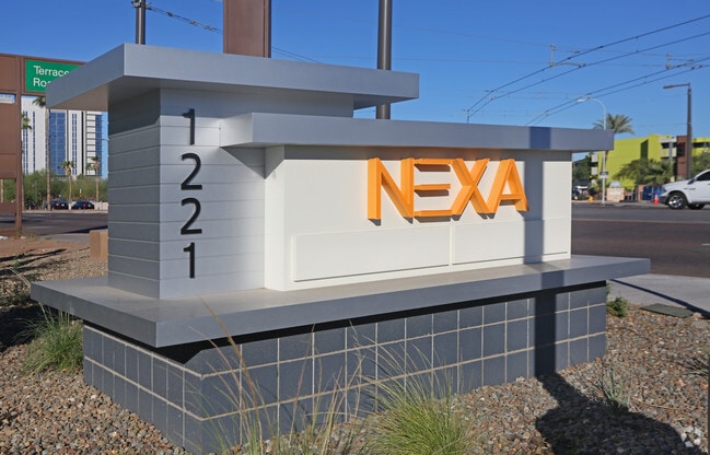 Exterior - Nexa