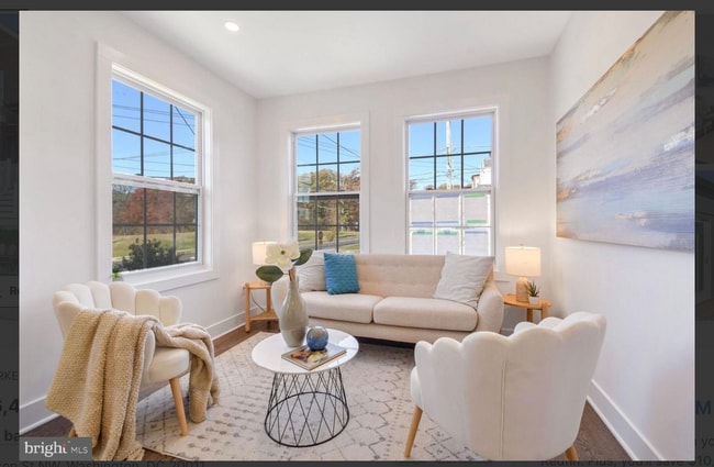 Building Photo - 134 Madison St NW Unit 134 Madison St NW  2