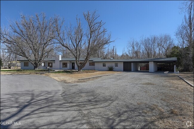 Building Photo - 5140 Camino De La Vista Dr Rental