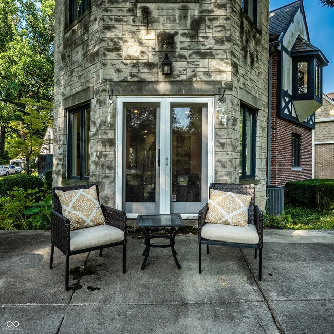 Photo - 5758 Wildwood Ave