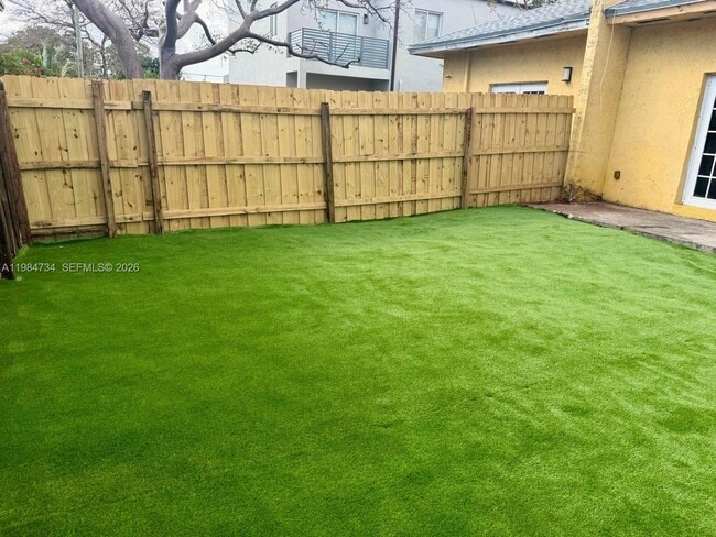 Photo - 1008 NW 2nd Ave