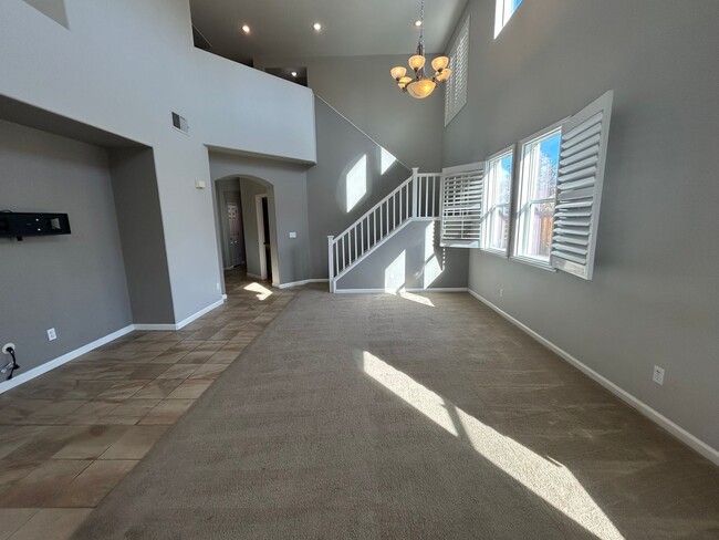 Photo - 212 Riverbend Ln