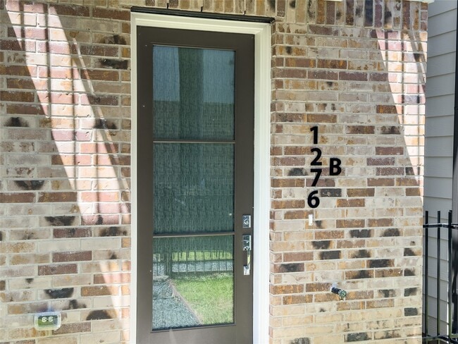 Photo - 1276 N Post Oak Rd