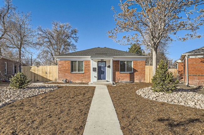 Beautiful Remodel in City Park North- Move... - Beautiful Remodel in City Park North- Move... House