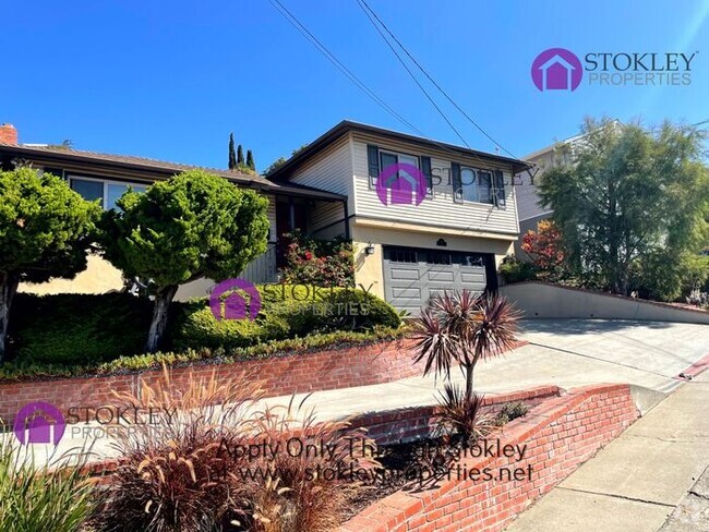 Building Photo - 17650 Mayflower Dr Rental