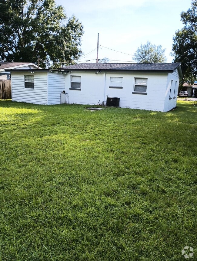Building Photo - 635 Strain Blvd Rental