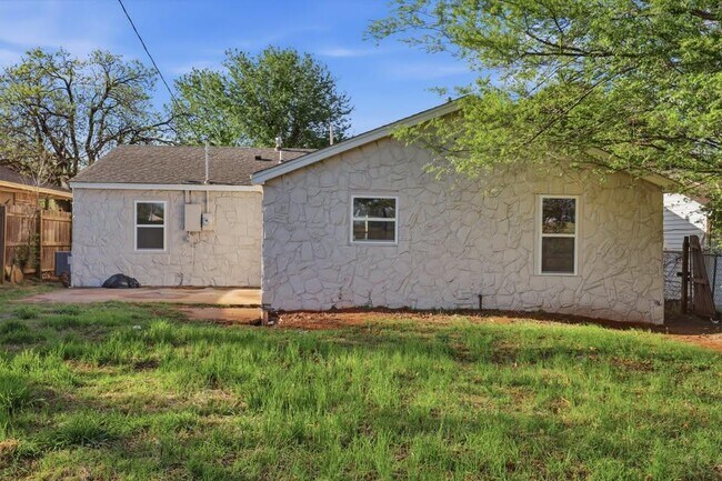 Photo - 1143 SE 19th St