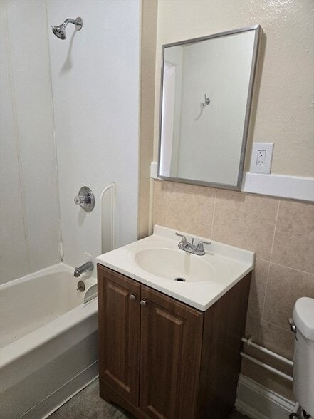 Photo - 240 Locust St Unit 4L