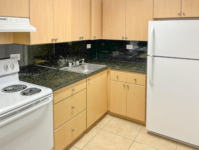 Photo - 7012 NW 179th St Unit 209