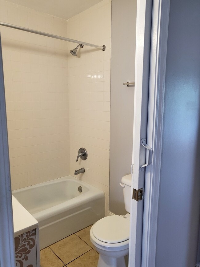 Photo - 373 W Old Indian Trail Unit 2