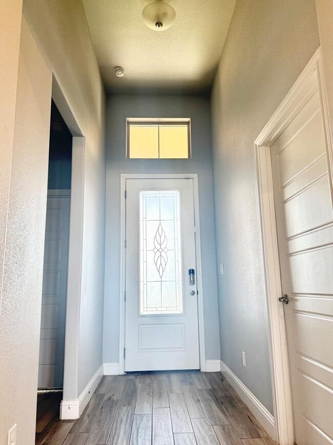 Photo - 3907 Yorkshire Dr