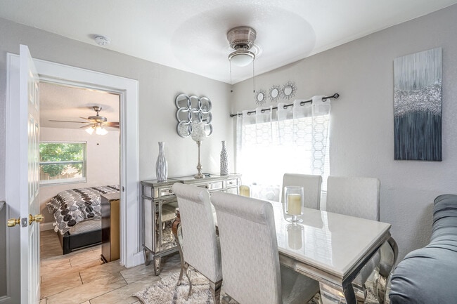 Photo - 1601 NW 3rd St