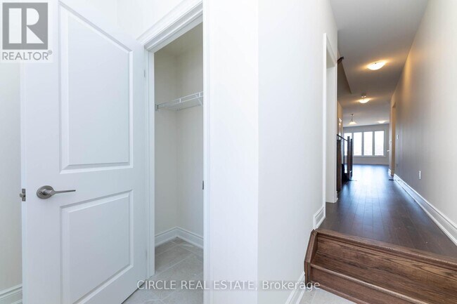 Photo - 80 Bermondsey Wy