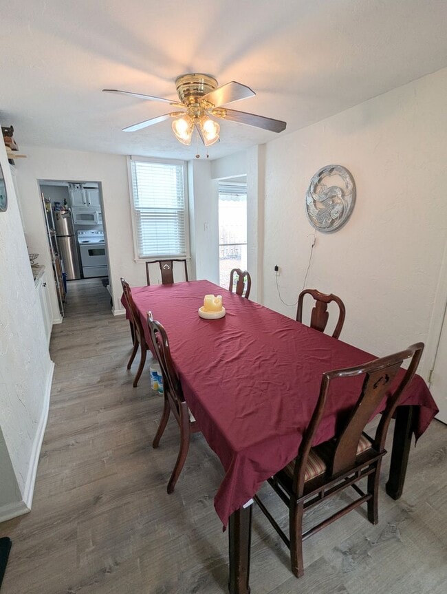 Photo - 118-120 S 25th St