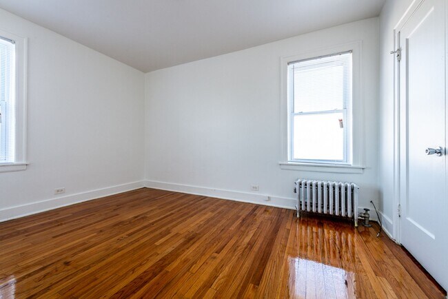 Photo - 8222-32 S Ingleside Ave Chicago, IL 60619