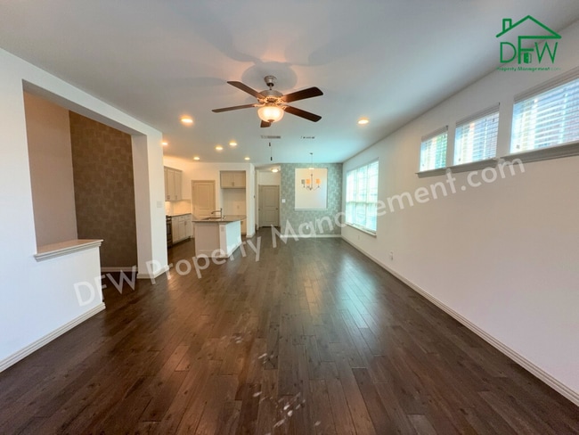 Photo - 3 Bed/2.5 Bath Home for Lease in Arlington – 2 Living Areas, Pool, Courts & Trails Nearby!