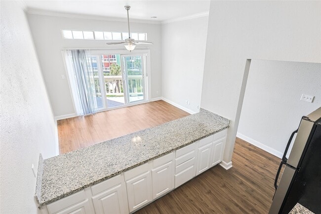 Building Photo - 7820 Seawall Blvd Unit 129 Rental