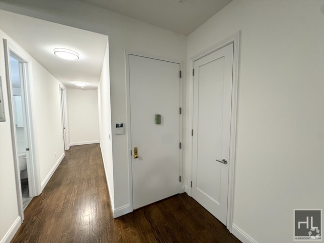 Building Photo - EAST 60 STREET Rental