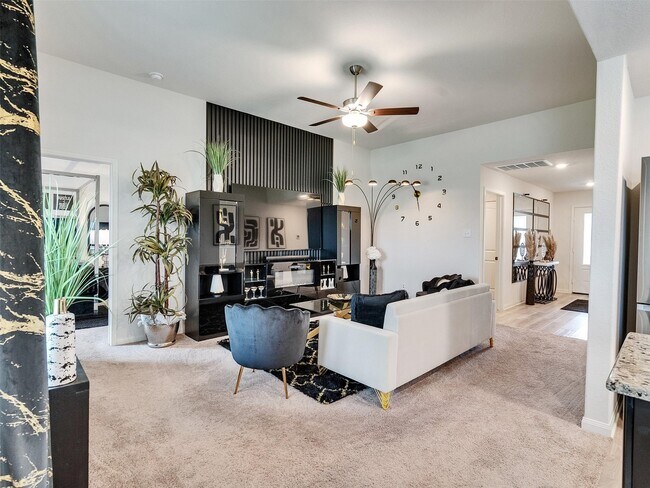 Photo - 412 Maple Fawn Dr
