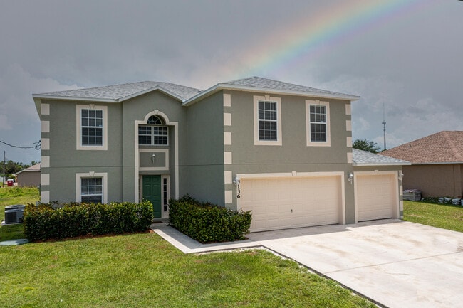 Building Photo - 6136 NW Gaylord Terrace