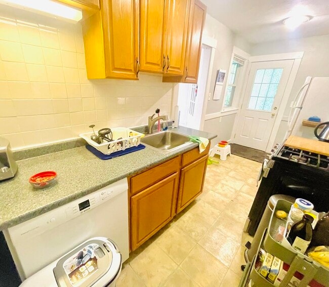 Photo - 22 Potomac St