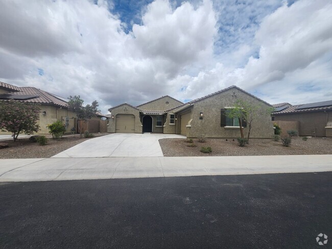 Building Photo - Coming Soon Mid May 2025! 5 bedrooms 3 Baths Rental