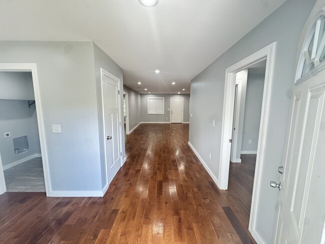 48 Charterhouse Ave