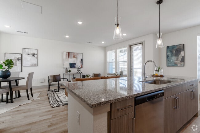 3BR, 3.5BA - 1,736SF