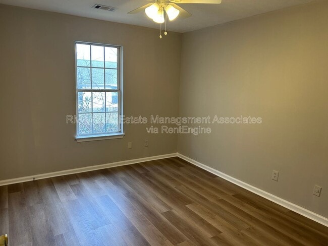 Photo - 819 E Solomon St