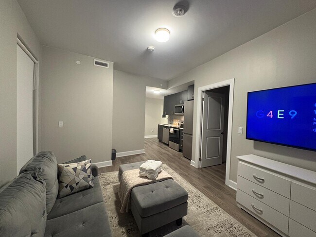 Photo - 2 Bed Condominium in Oakville Unit 424