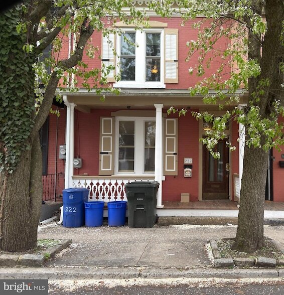 Photo - 222 W Union St