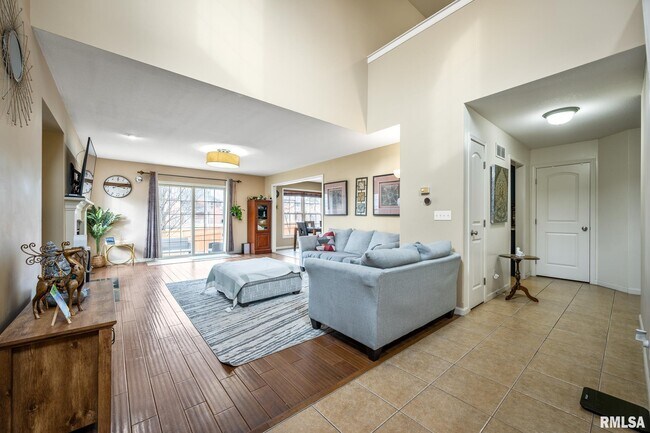 Photo - 2321 W Kenfield Ct