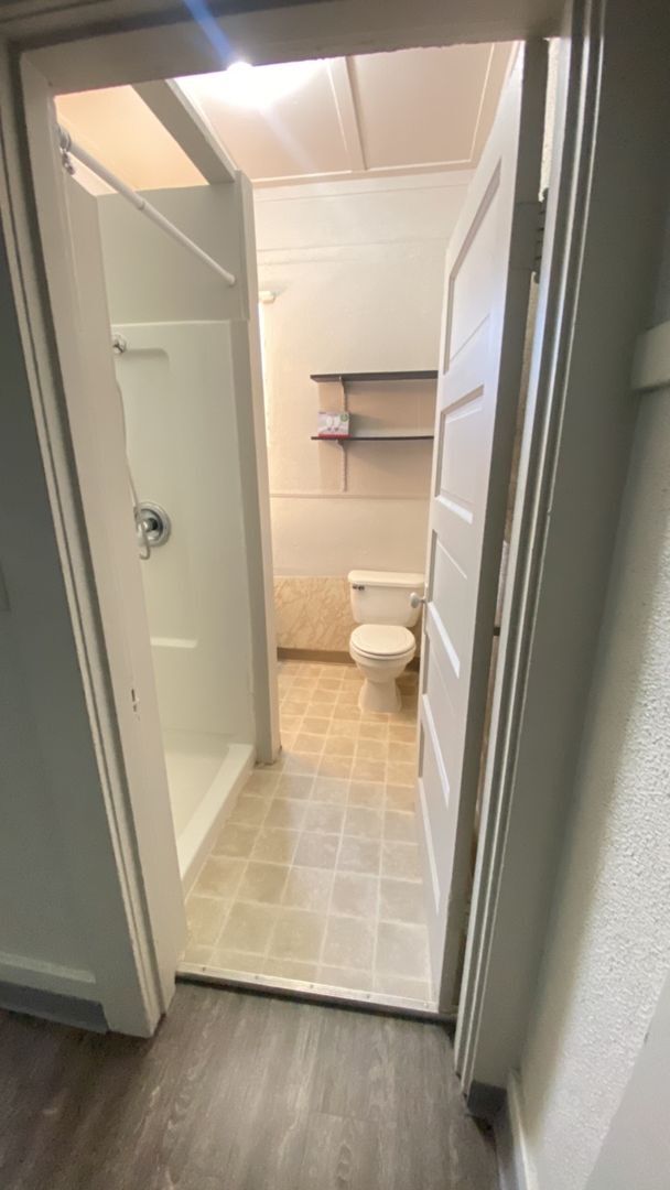 Photo - Neo-Tacoma Unit 3116 1/2