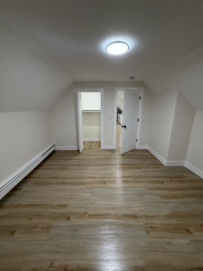 Building Photo - 805 Blue Hill Ave Unit C3