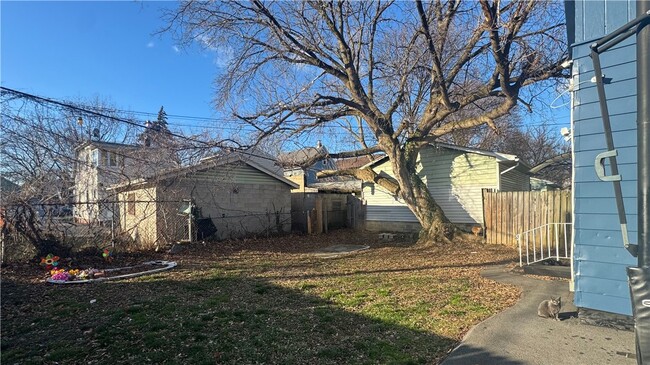 Photo - 57 Ferncliffe Dr