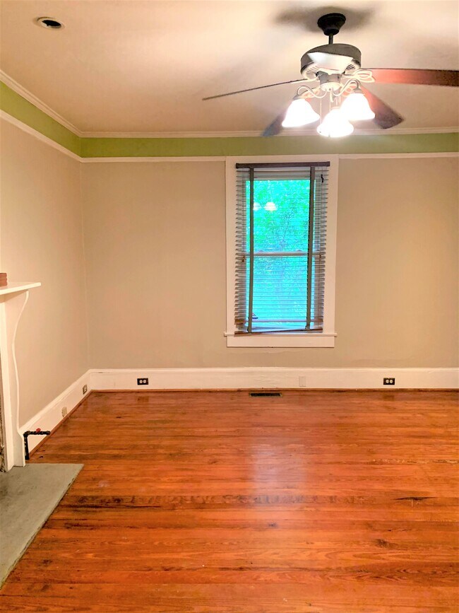Photo - 2868 Burden St NW